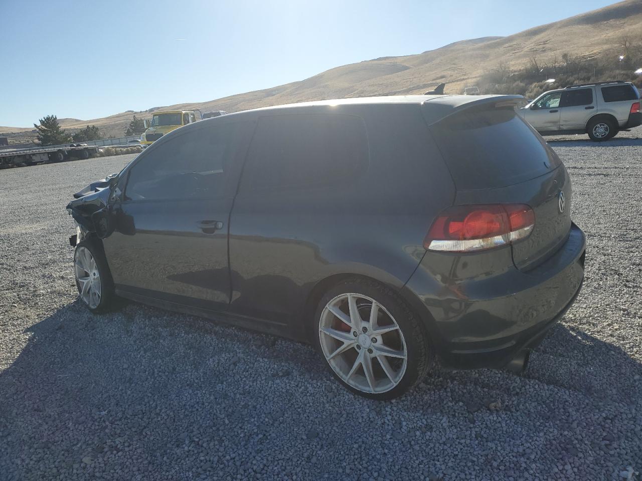 2010 Volkswagen GTI - Image 2