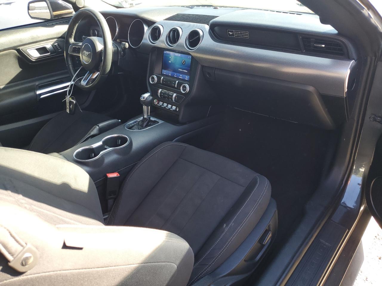 2020 Ford Mustang - Image 8