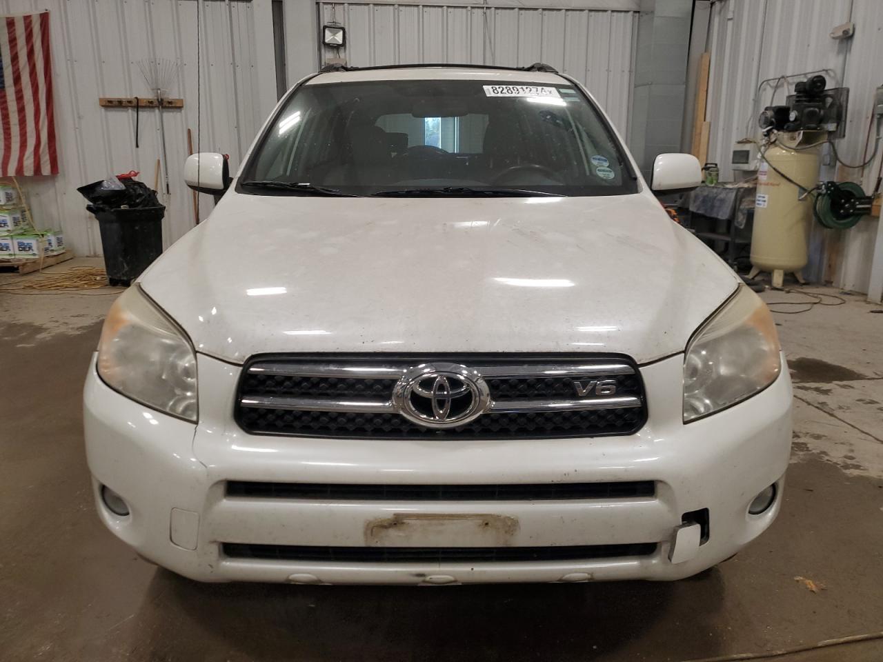 2008 Toyota RAV 4 - Image 5