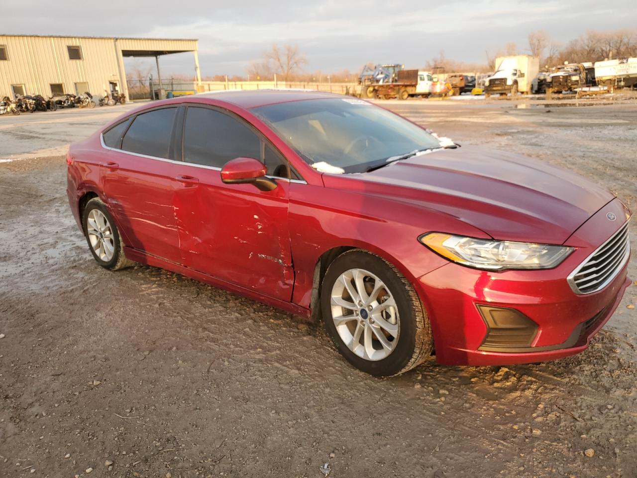 VIN 3FA6P0LU9KR220590 2019 FORD FUSION no.4