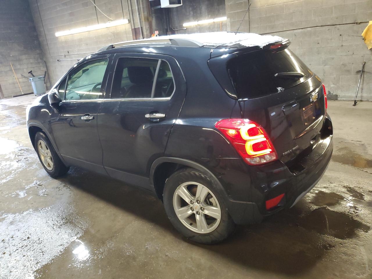 2020 Chevrolet Trax - Image 2