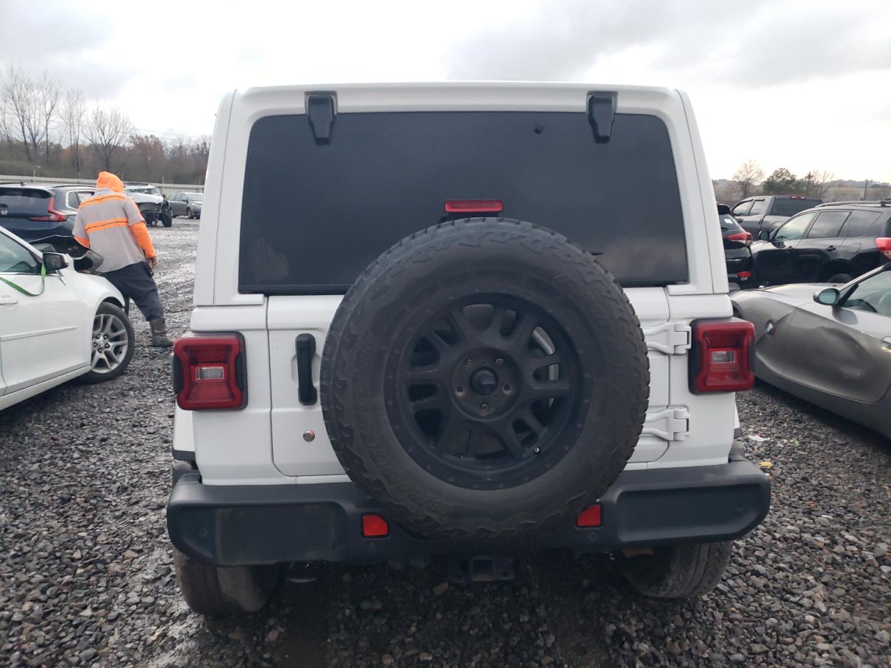 2019 Jeep Wrangler - Image 6