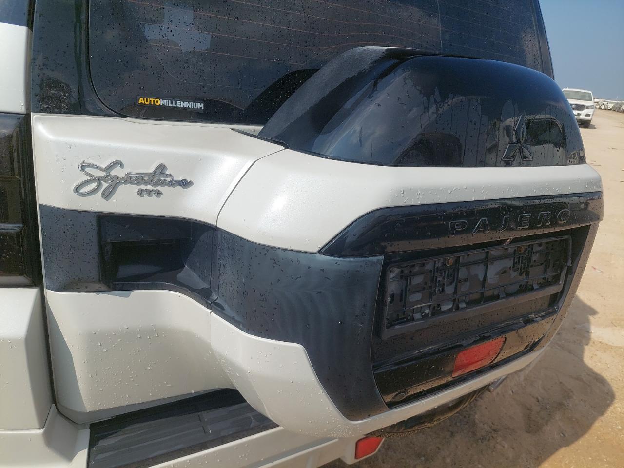JE4NR62RXLJ702678 - 2020 Mitsubishi PAJARO - #85834274
