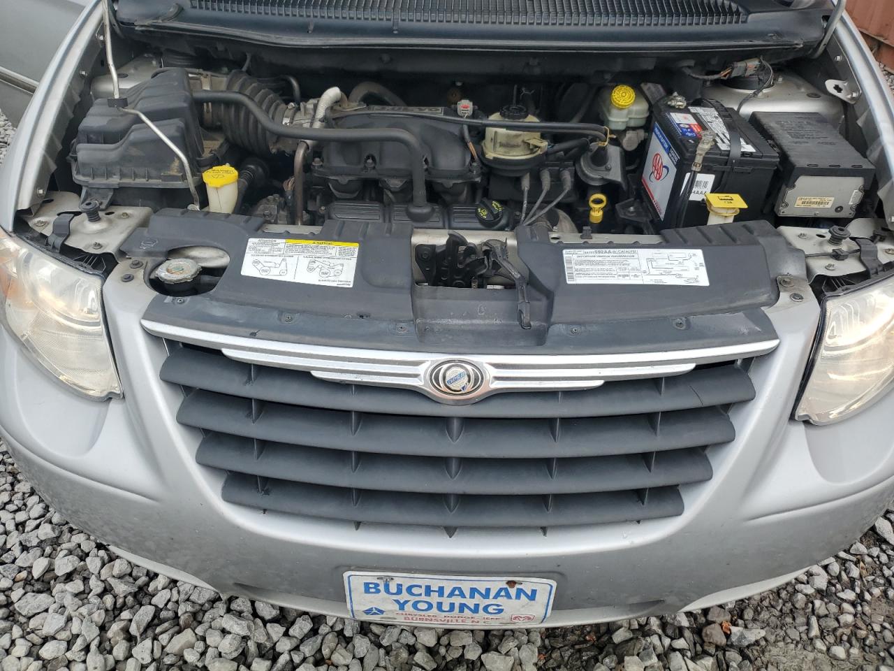 2006 Chrysler Town & Country - Image 12