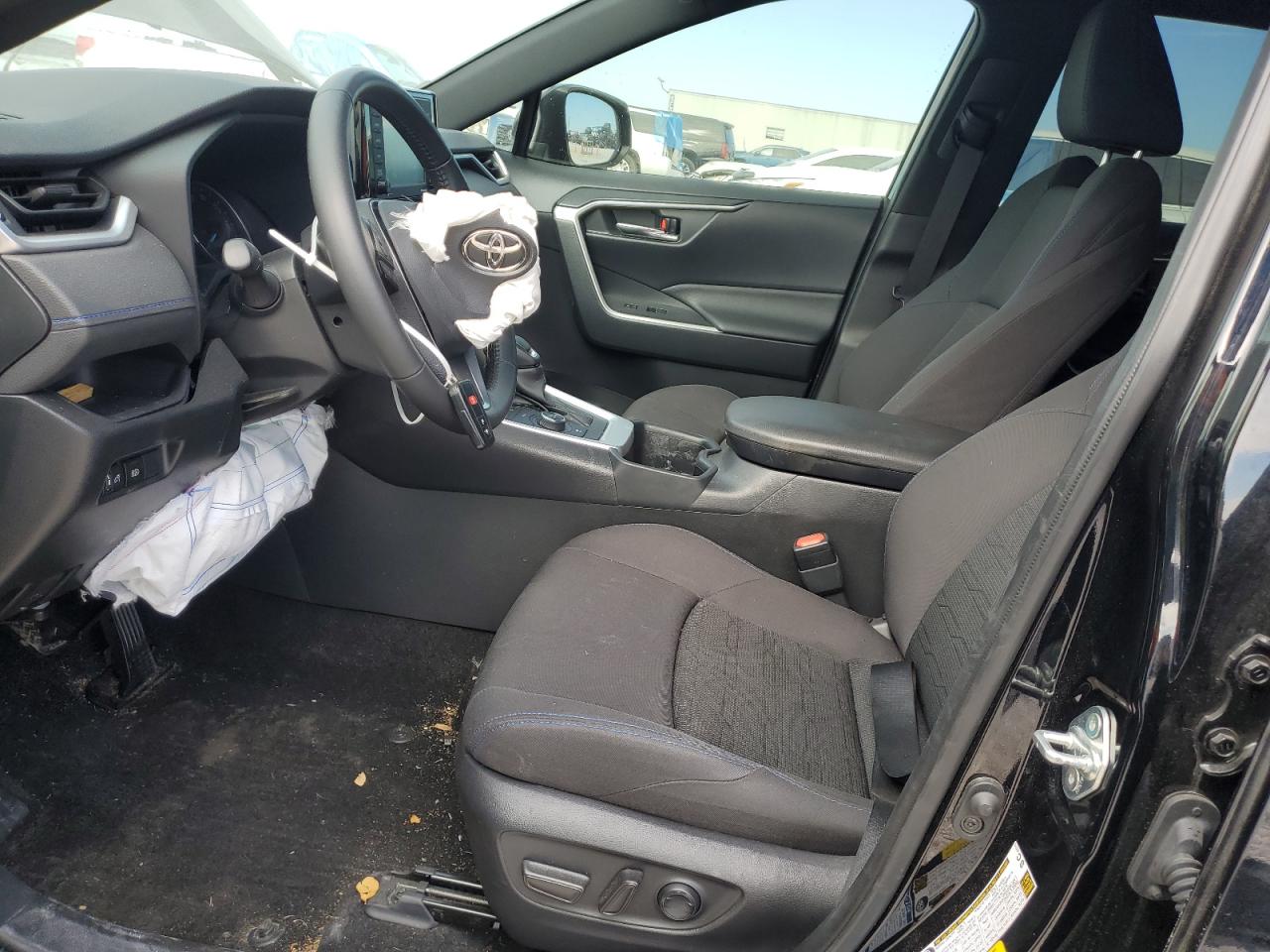 2022 Toyota RAV 4 - Image 7