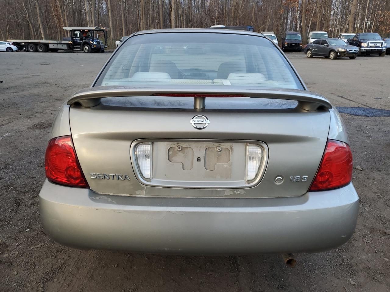 2005 Nissan Sentra - Image 6