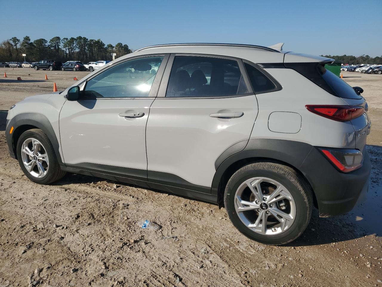 KM8K62AB0PU026356 2023 HYUNDAI KONA - Image 2