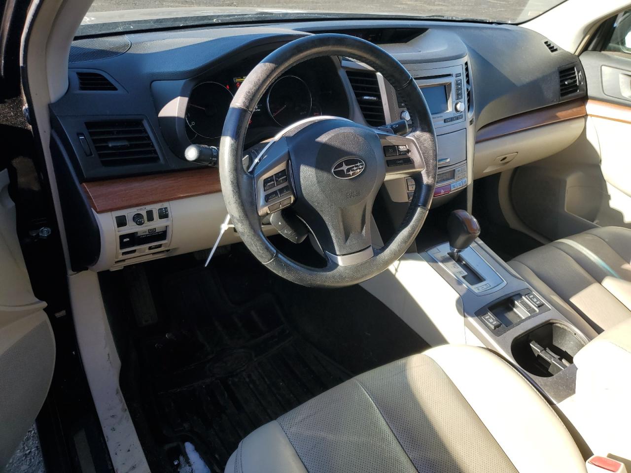 2013 Subaru Outback - Image 8