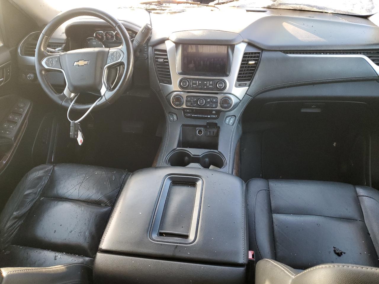 2019 Chevrolet Suburban - Image 8