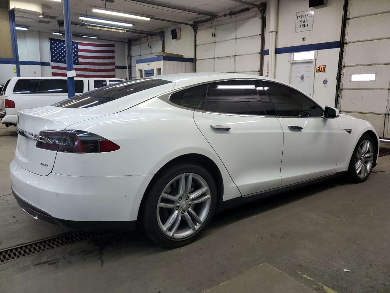 VIN 5YJSA1H2XFF080919 2015 TESLA MODEL S no.3