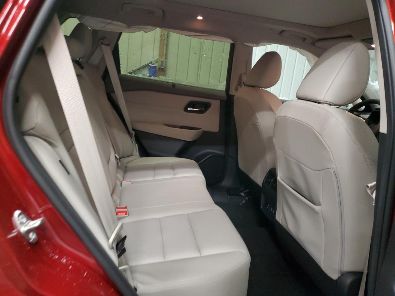2024 Nissan Rogue - Image 11