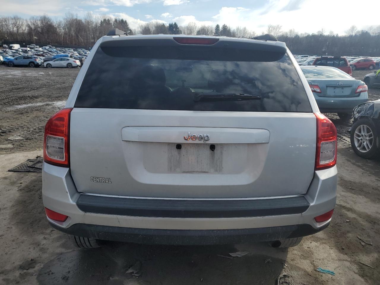 2011 Jeep Compass - Image 6