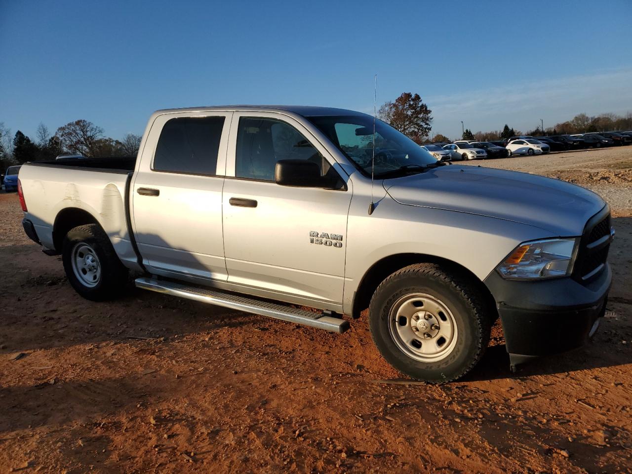 2015 RAM 1500 - Image 4