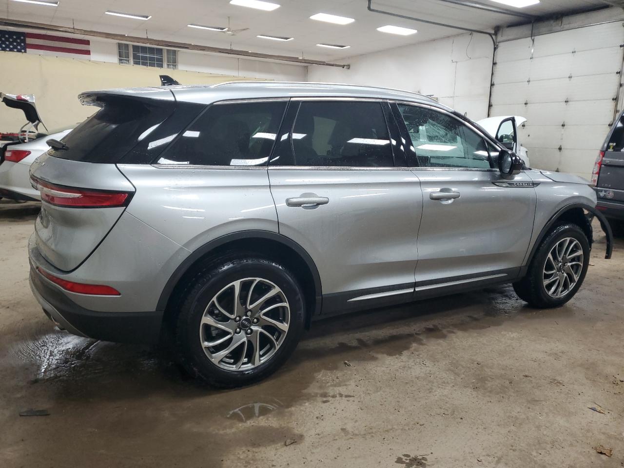 2021 Lincoln Corsair - Image 3