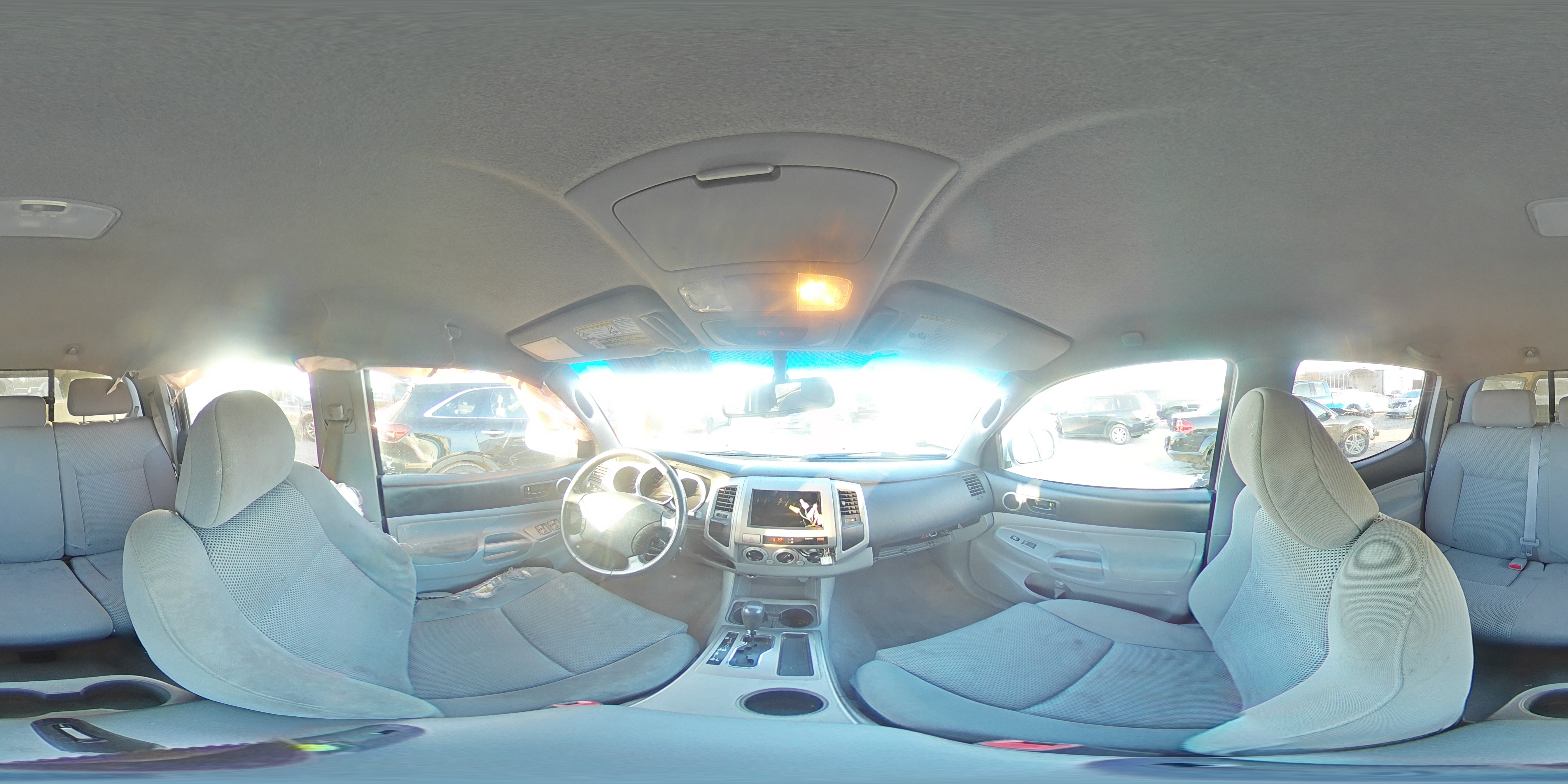 2010 Toyota Tacoma - Image 13