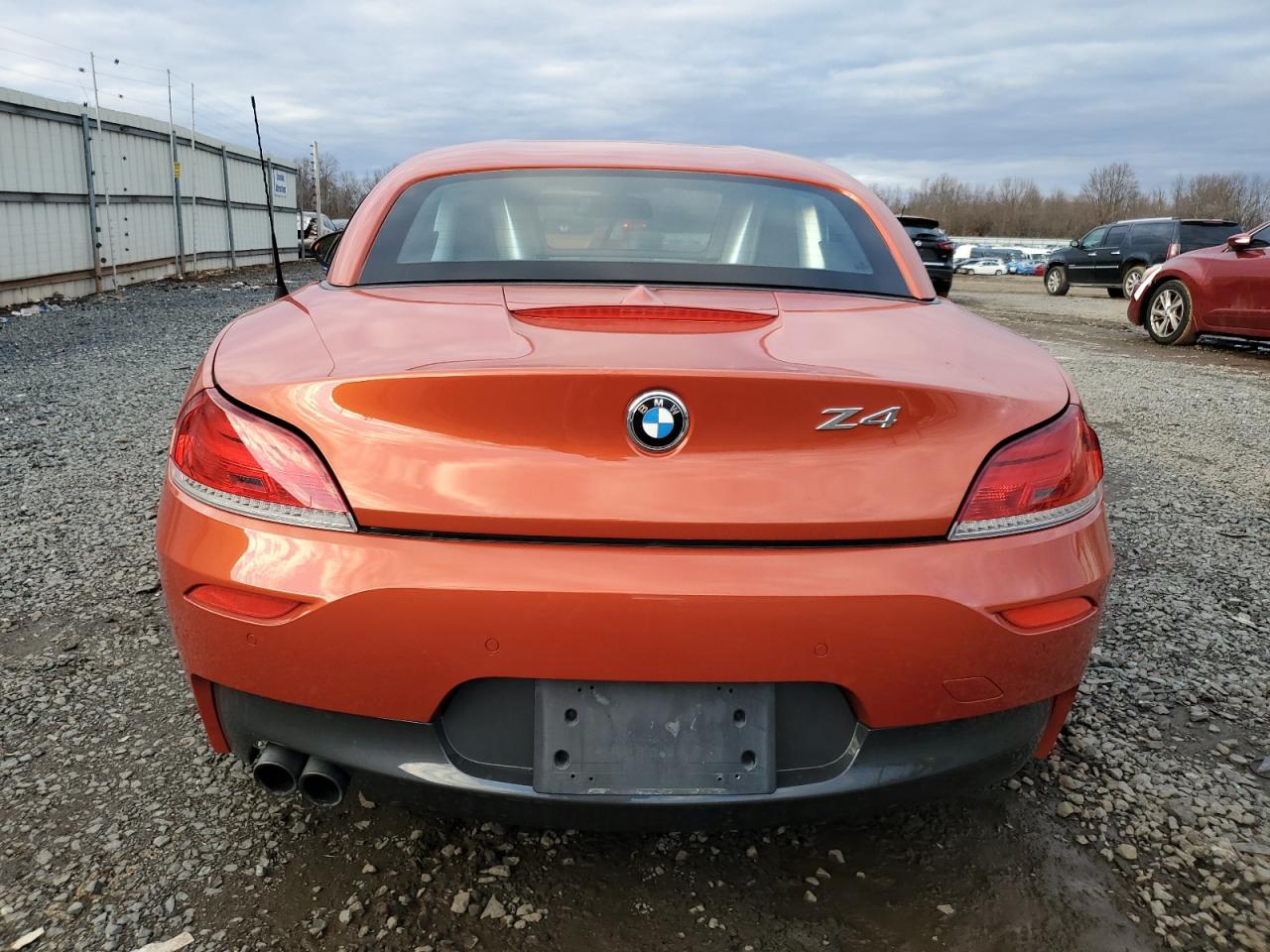 VIN WBALL5C59EE717416 2014 BMW Z4 no.6