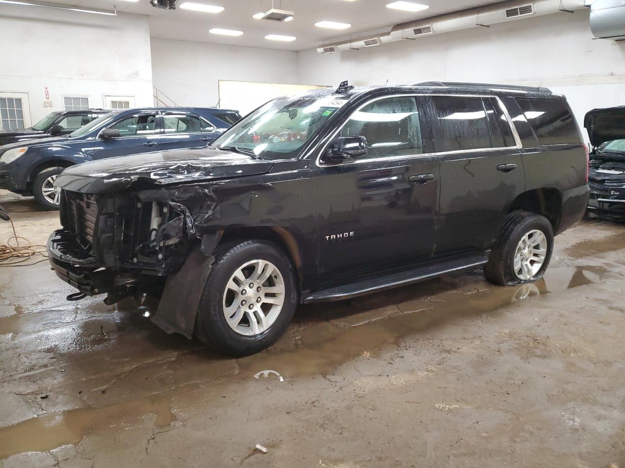 VIN 1GNSKAKC8KR277260 2019 CHEVROLET TAHOE no.1