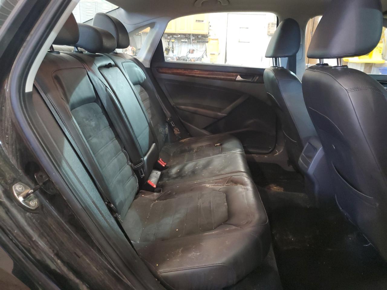 2012 Volkswagen Passat Sel VIN: 1VWCN7A36CC092828 Lot: 84262144