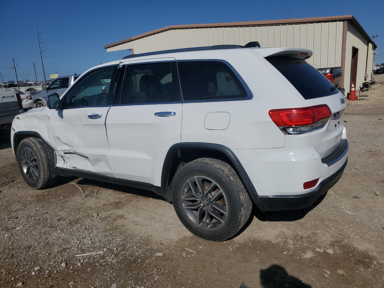 2018 Jeep Grand Cherokee - Image 2