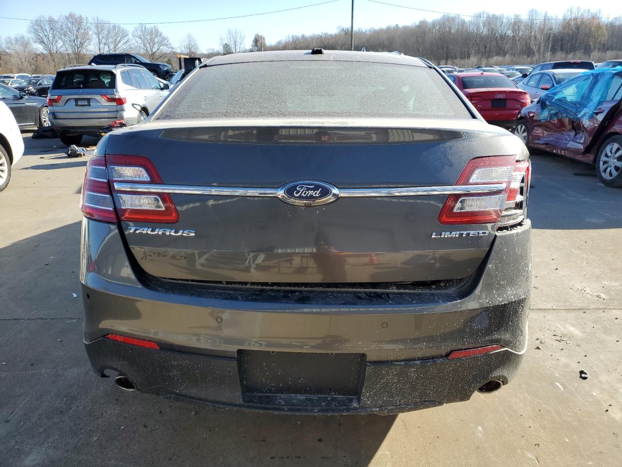 2018 Ford Taurus - Image 6