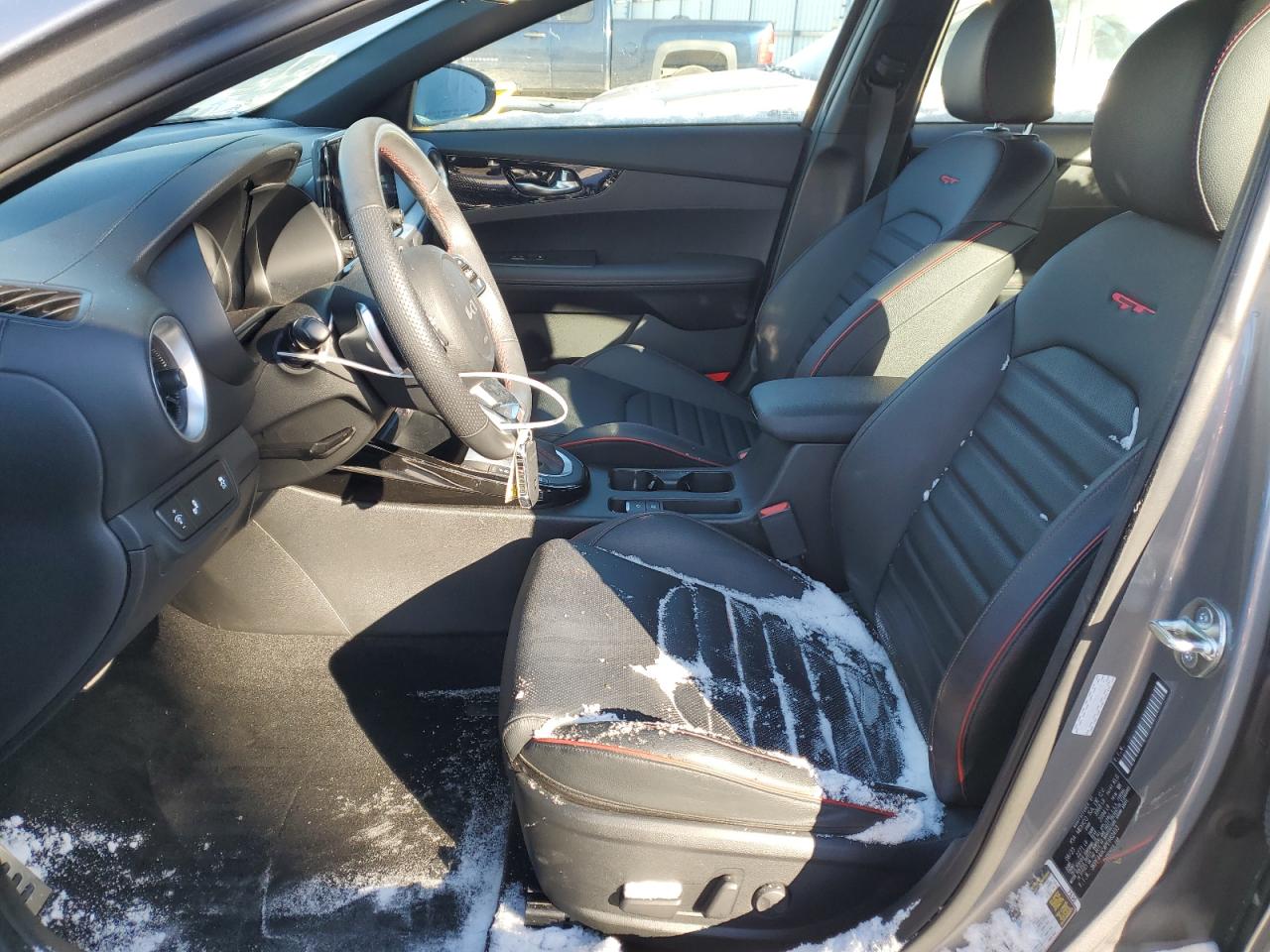 2023 Kia Forte - Image 7