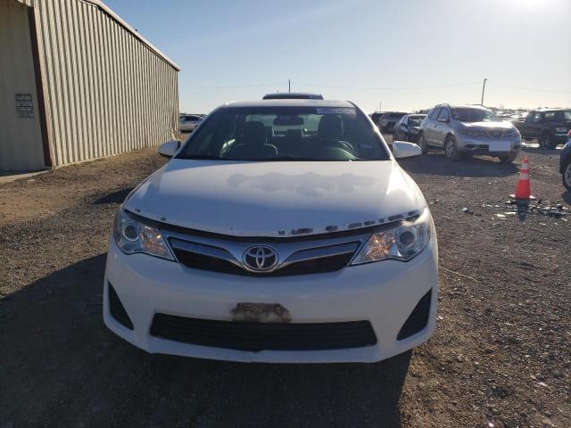  TOYOTA CAMRY 2014 Biały