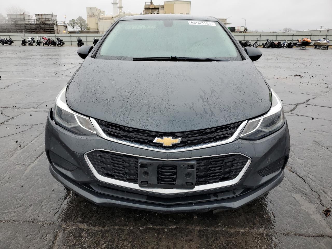 2017 Chevrolet Cruze - Image 5