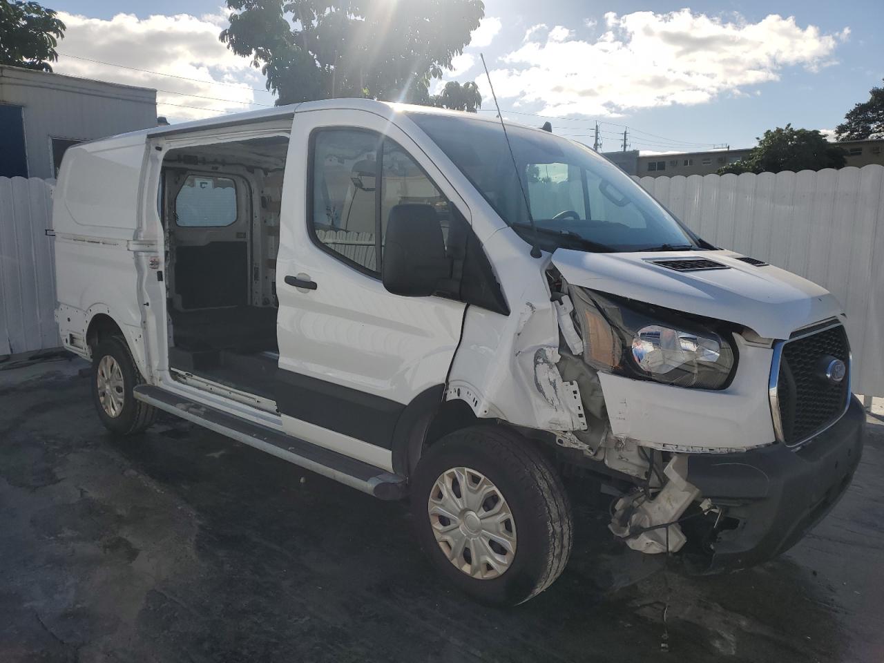 2023 Ford Transit - Image 4