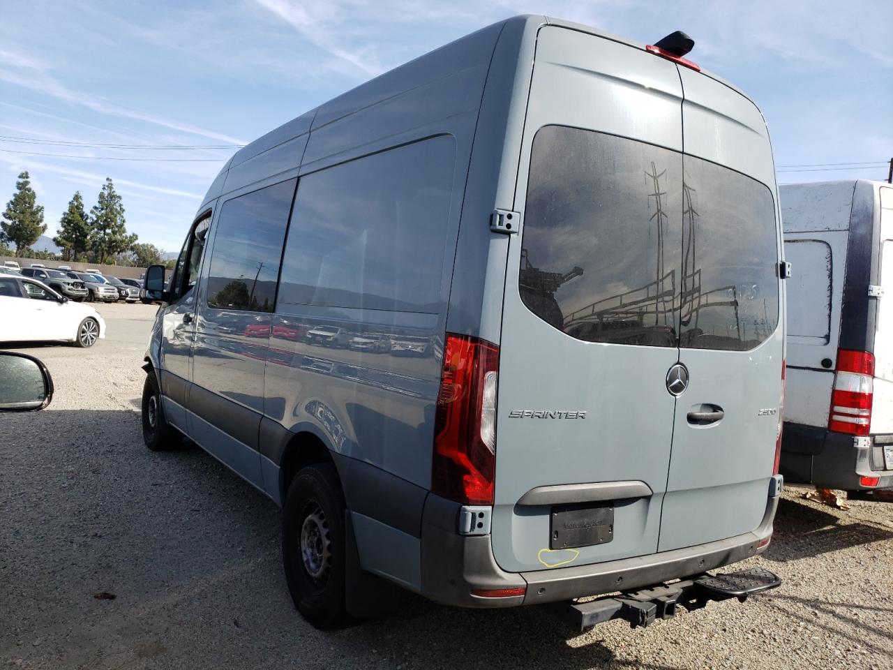 VIN W1W4DBHYXMT047296 2021 MERCEDES-BENZ SPRINTER no.2