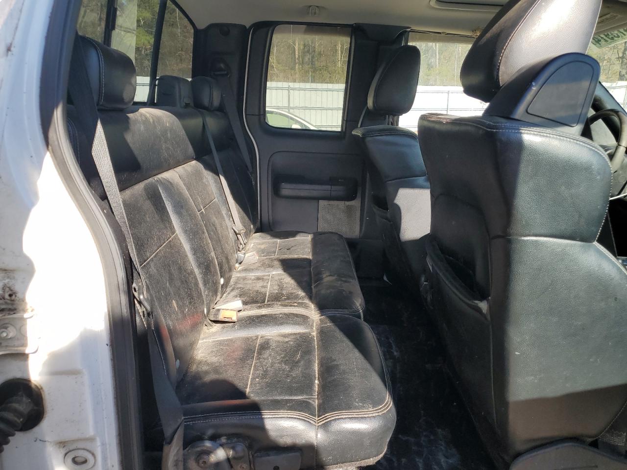 2004 Ford F-150 - Image 10