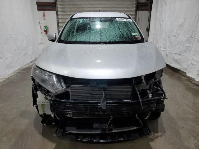  NISSAN ROGUE 2016 Srebrny