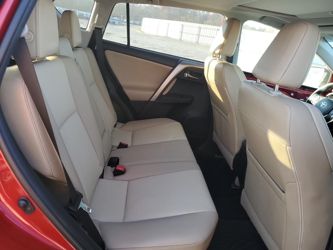 2014 Toyota RAV 4 - Image 11