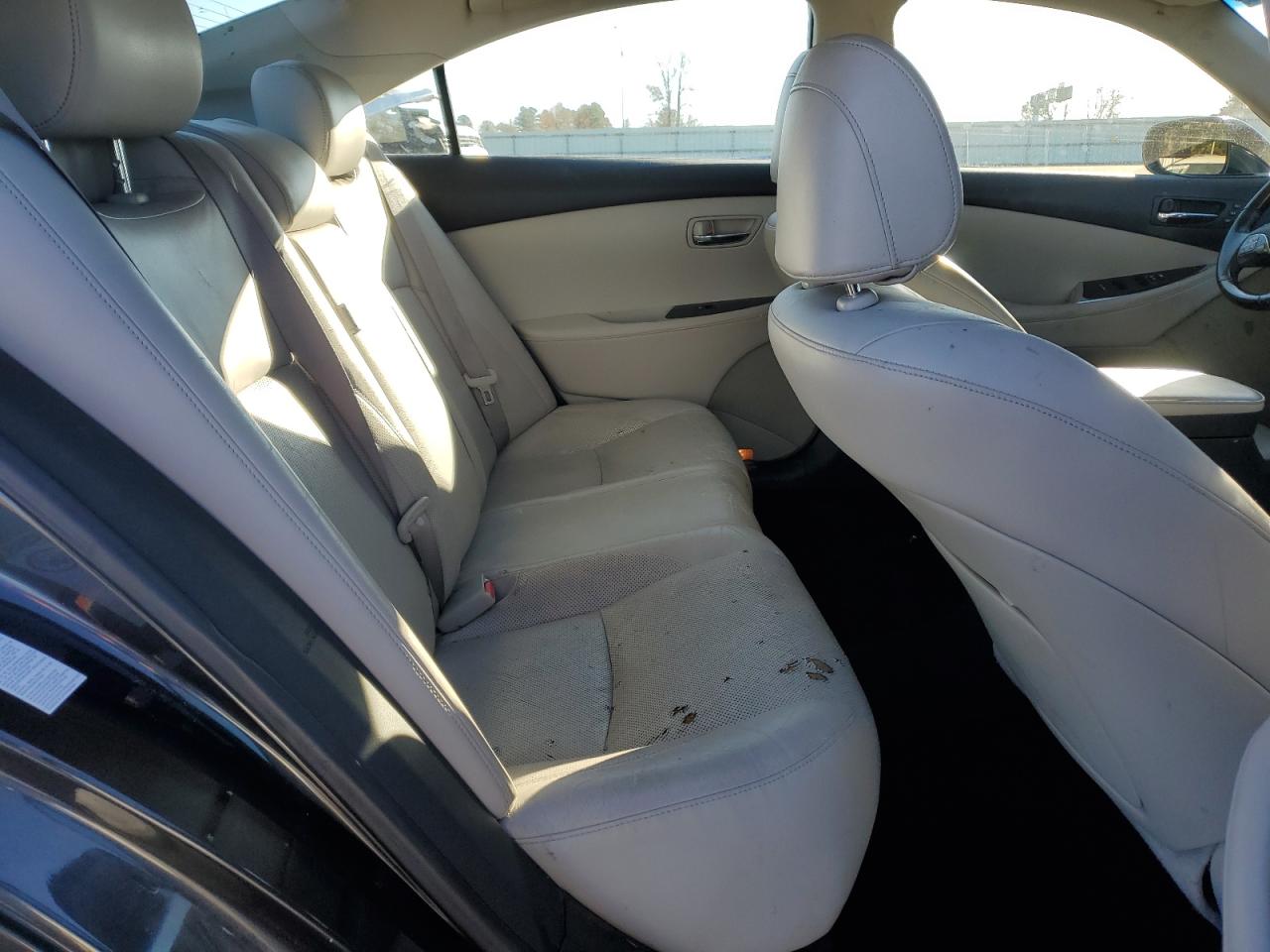 2011 Lexus ES - Image 10