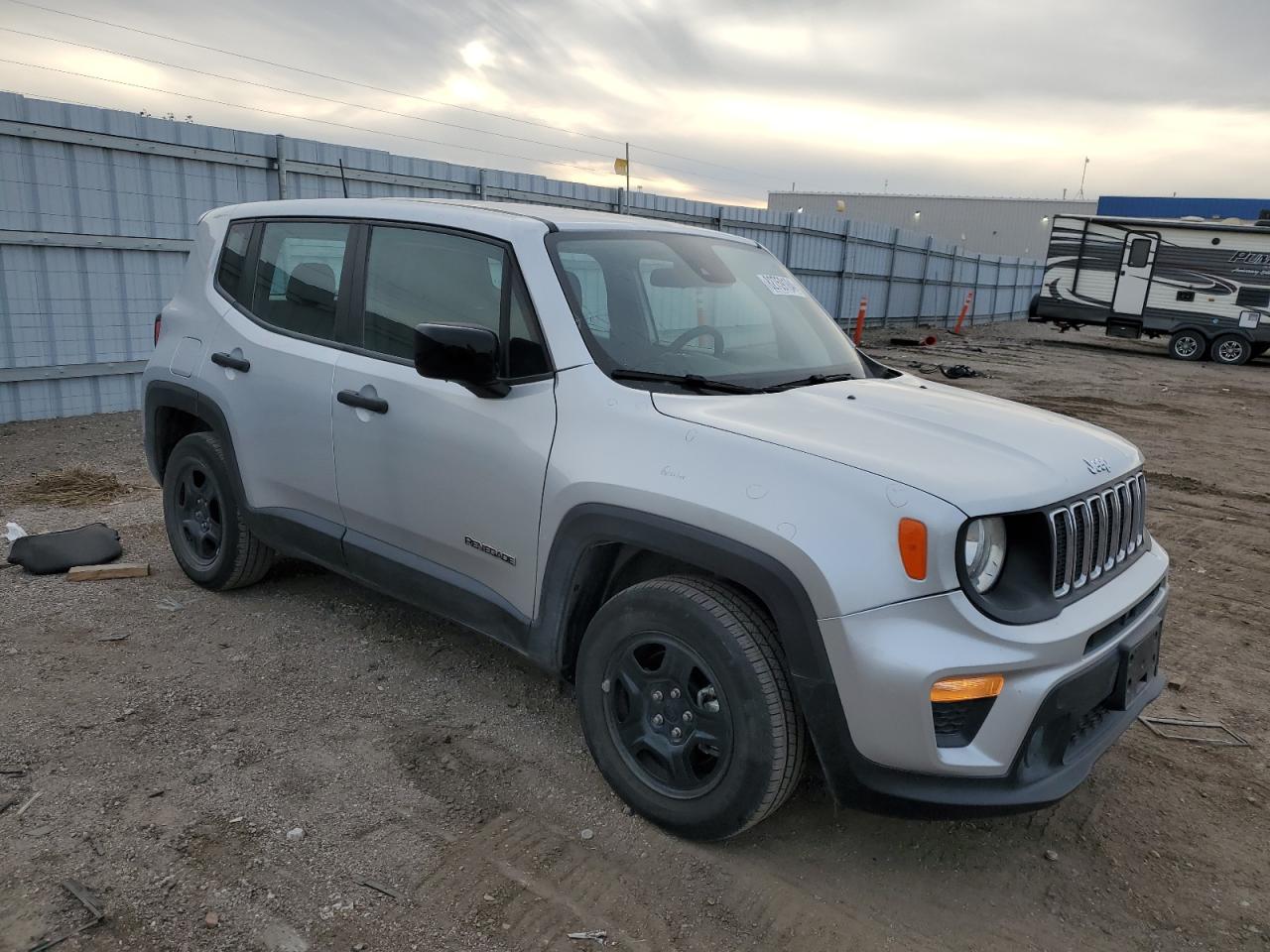 2021 Jeep Renegade - Image 4
