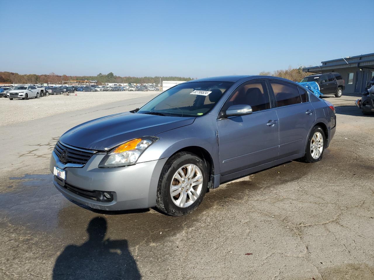 2010 Nissan Altima - Image 1