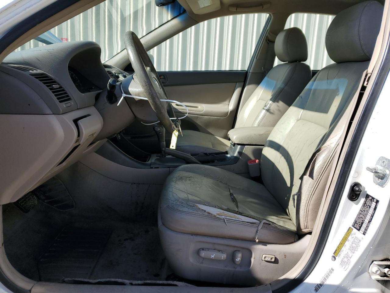 2004 Toyota Camry Le VIN: 4T1BE32K24U369835 Lot: 85136824