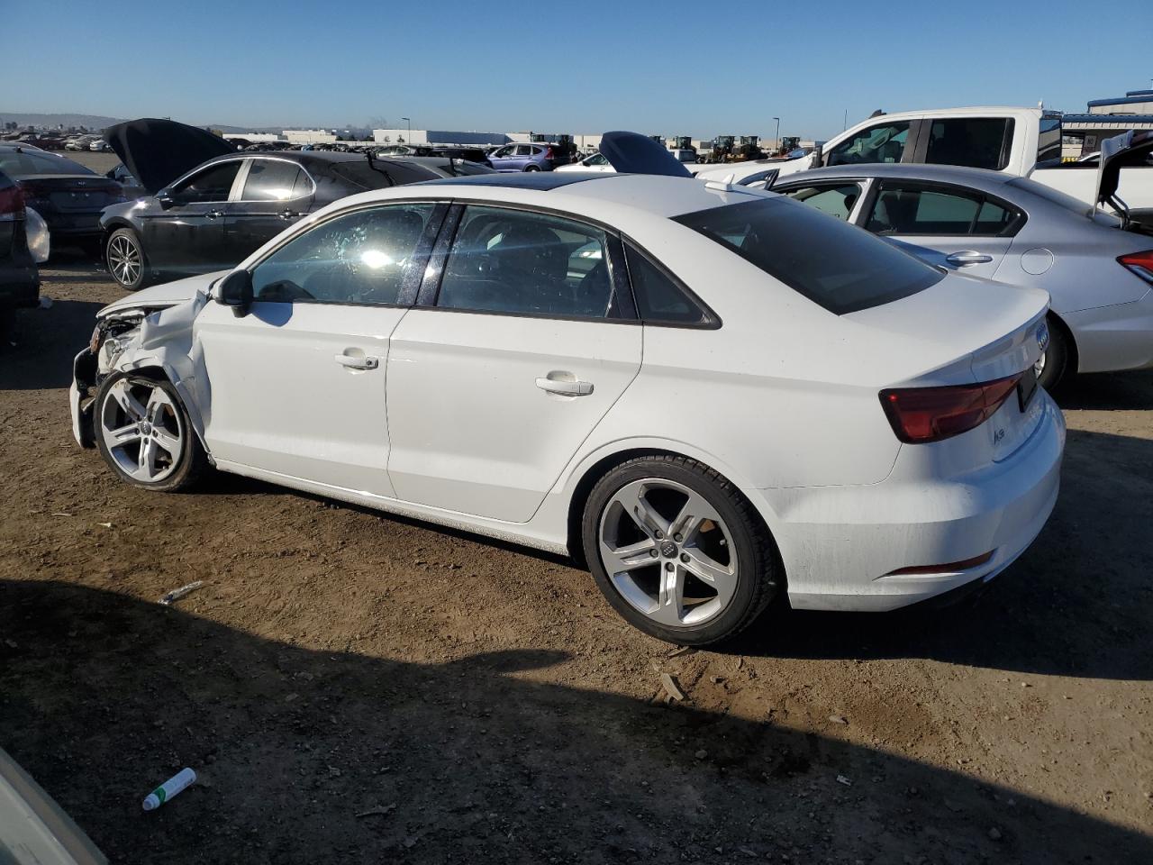 VIN WAUAUGFF6H1036646 2017 AUDI A3 no.2