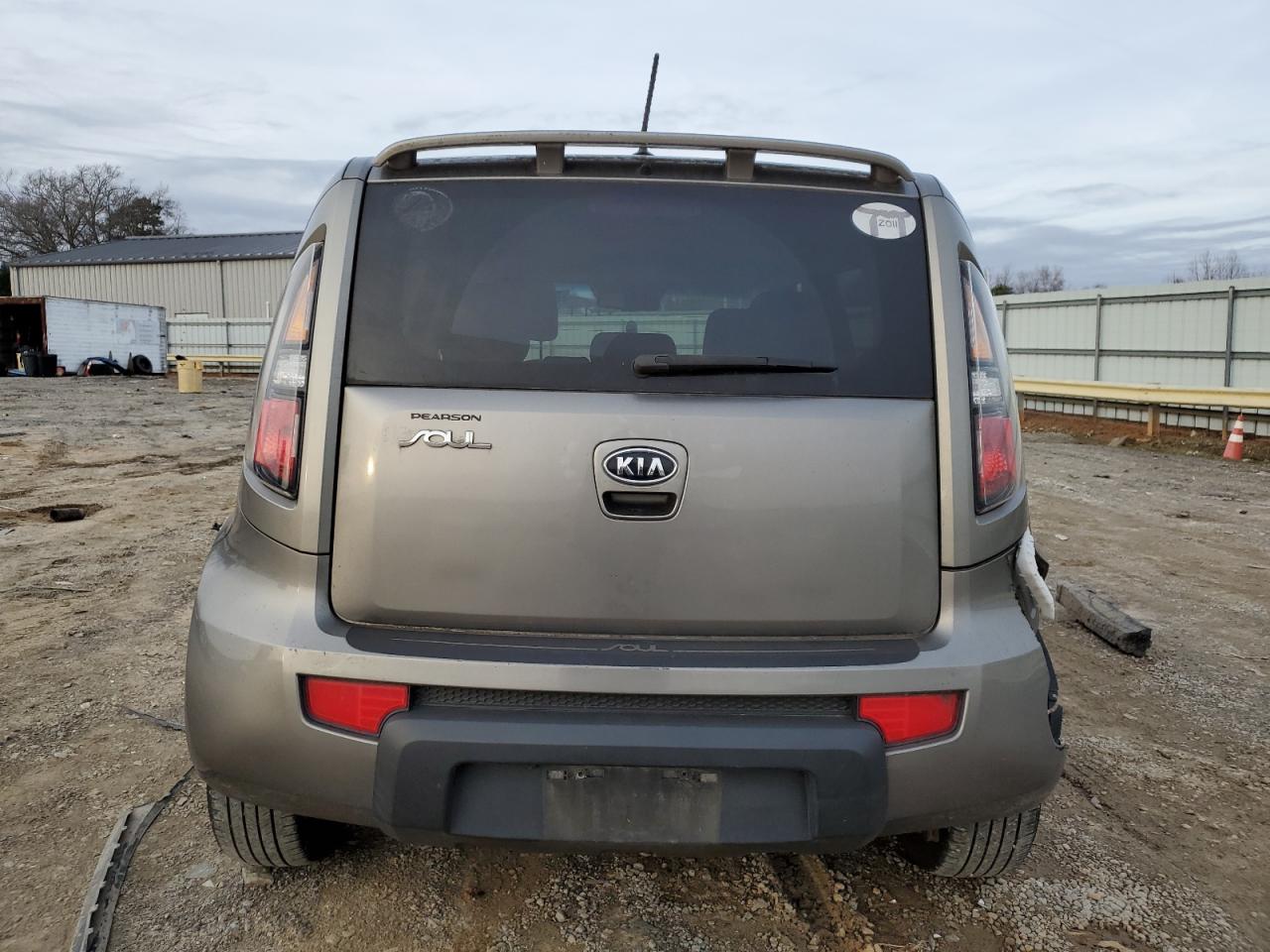 2011 Kia Soul + VIN: KNDJT2A29B7231495 Lot: 85060034