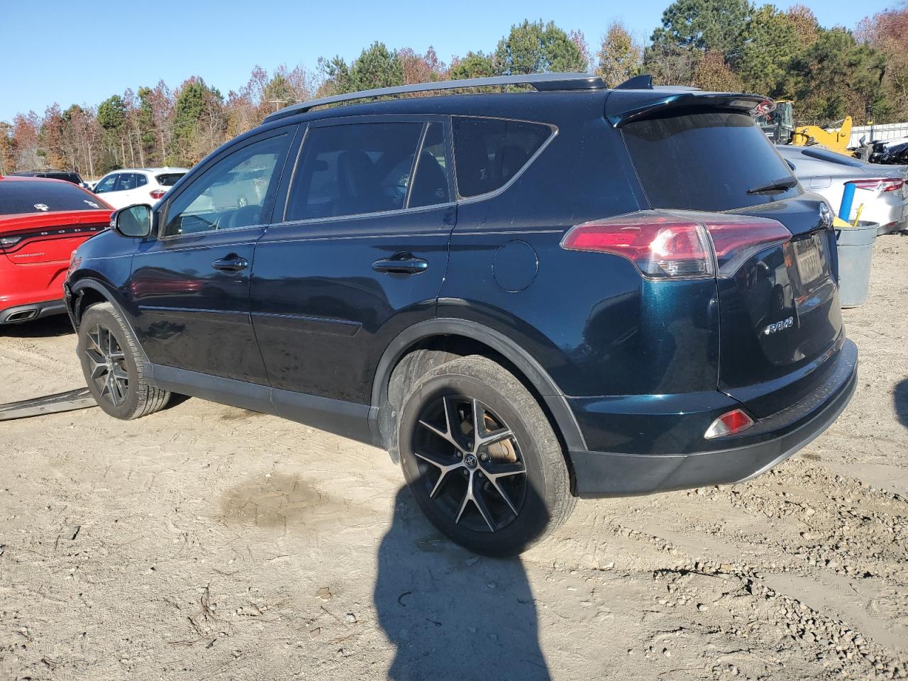 VIN JTMJFREV7HJ156747 2017 TOYOTA RAV4 no.2