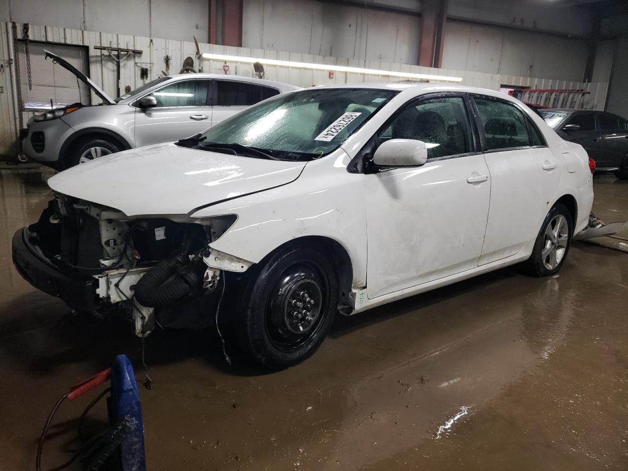 VIN 2T1BU4EE0DC067881 2013 TOYOTA COROLLA no.1