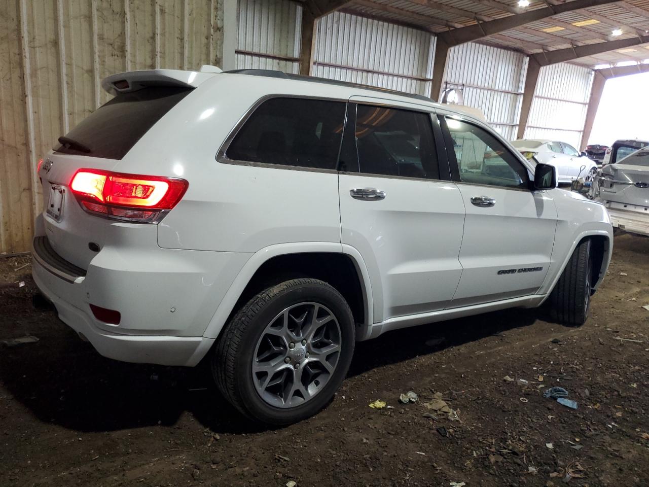 2020 Jeep Grand Cherokee - Image 3