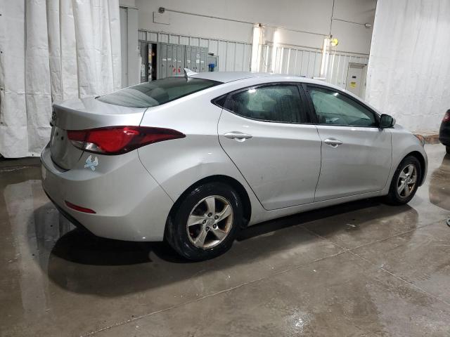  HYUNDAI ELANTRA 2015 Srebrny