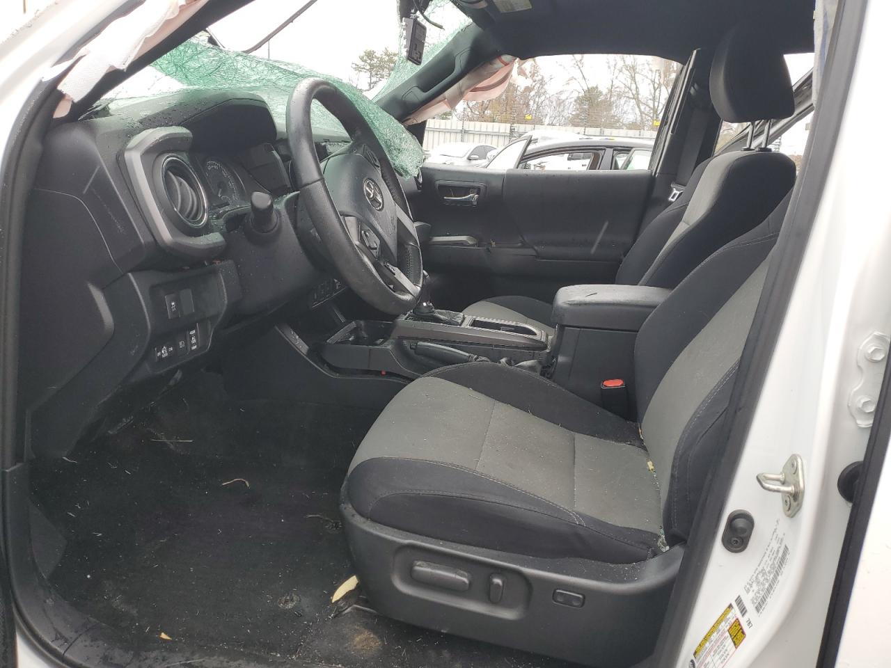 2020 Toyota Tacoma - Image 7