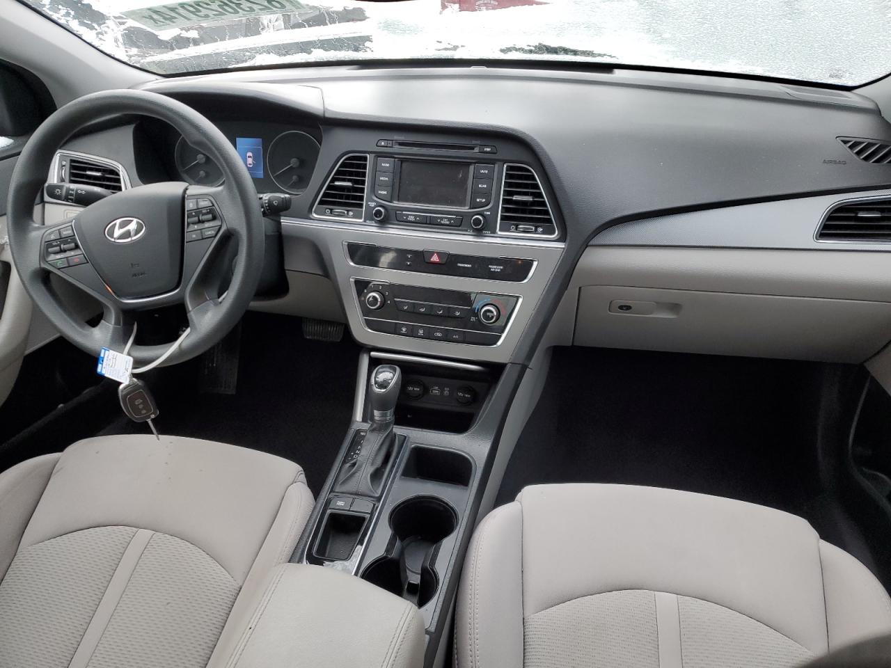 2015 Hyundai Sonata - Image 8