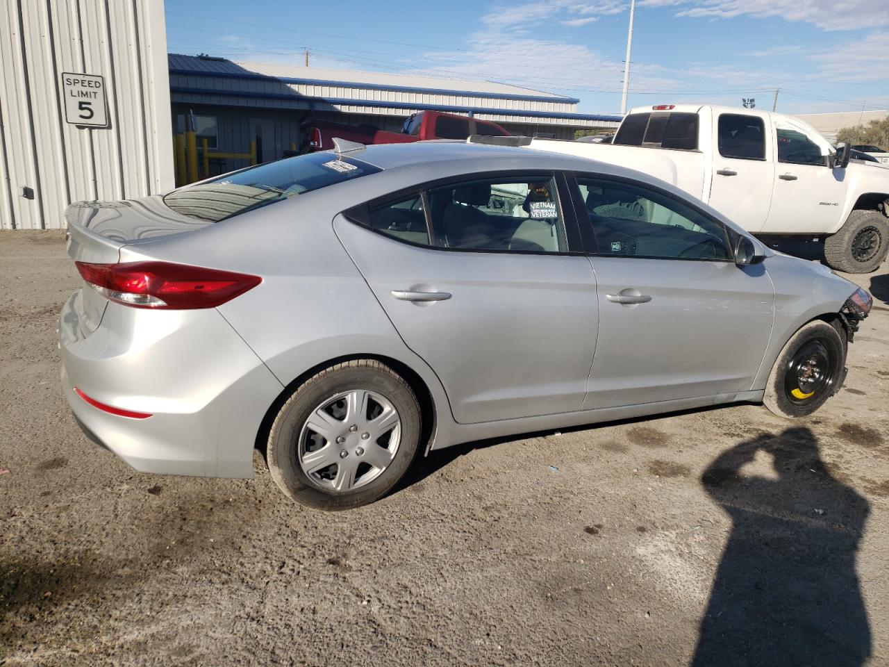 VIN 5NPD74LF7HH206841 2017 HYUNDAI ELANTRA no.3