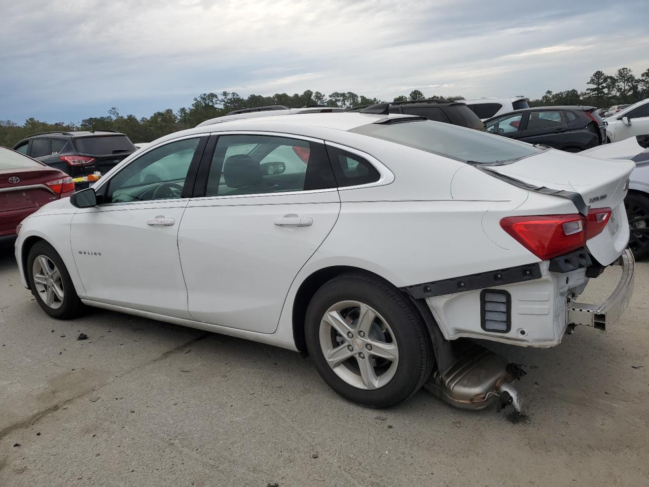 VIN 1G1ZB5STXKF222415 2019 CHEVROLET MALIBU no.2