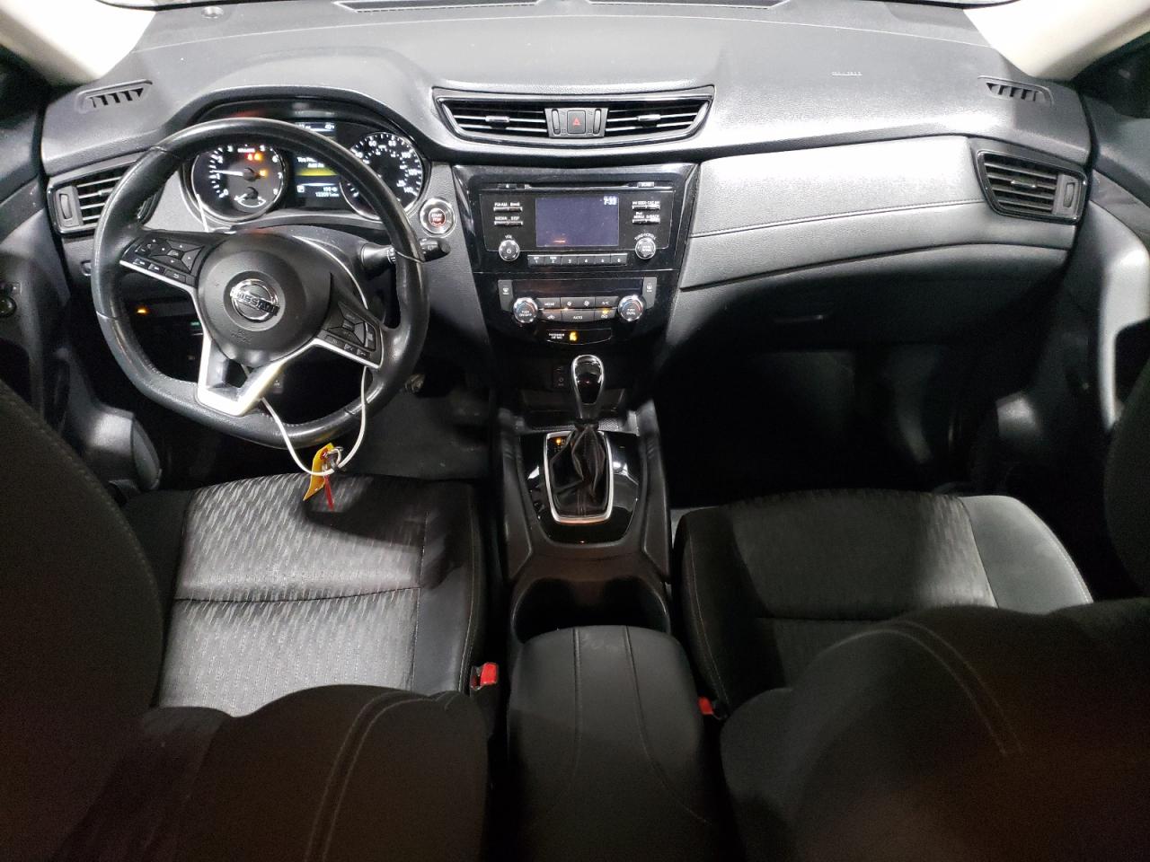 2017 Nissan Rogue - Image 8