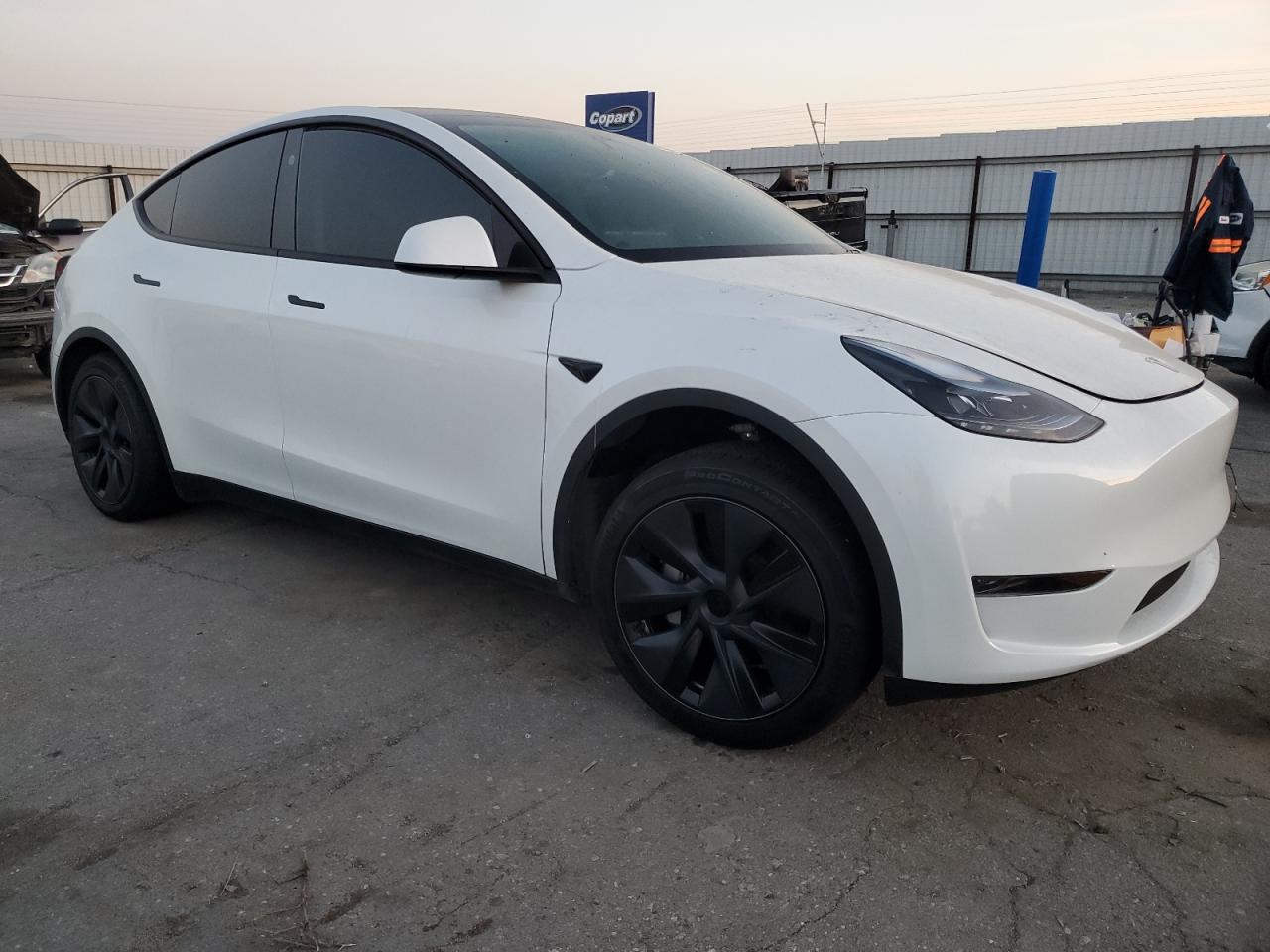 VIN 7SAYGDED5RF168445 2024 TESLA MODEL Y no.4