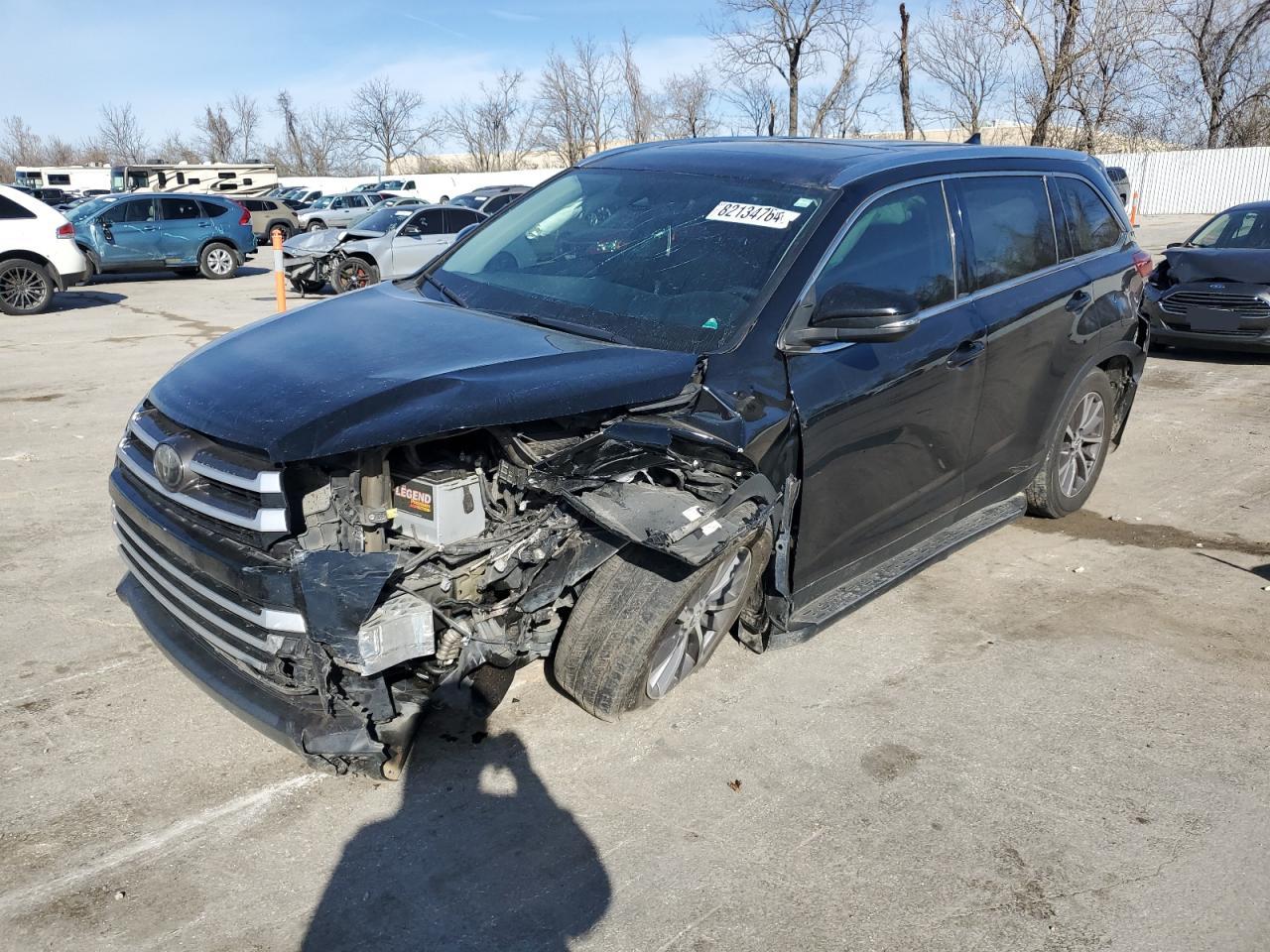 VIN 5TDJZRFH7KS572405 2019 TOYOTA HIGHLANDER no.1