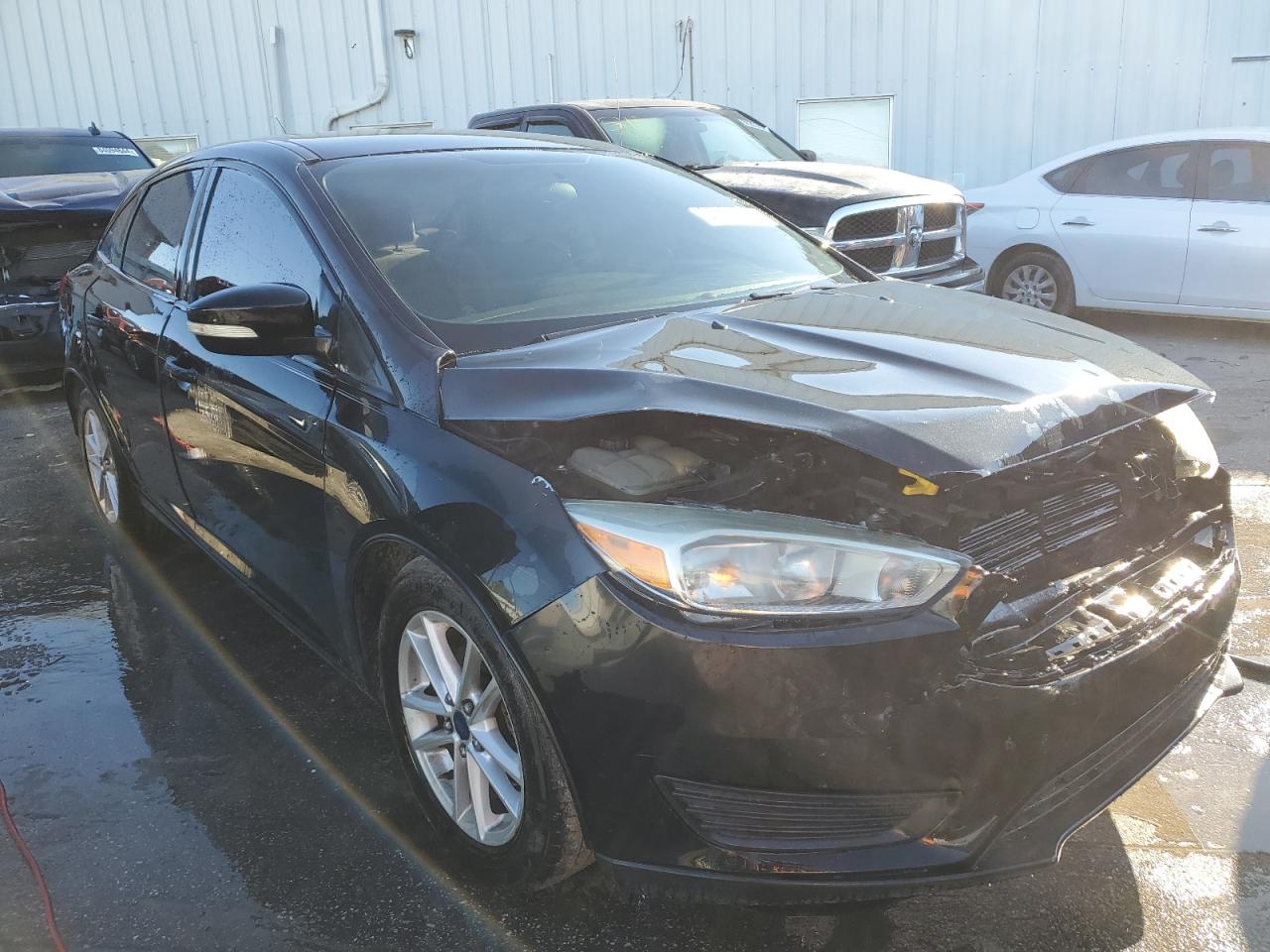 VIN 1FADP3F24FL209293 2015 FORD FOCUS no.4